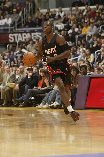 侧翼强攻与 侧翼强攻与